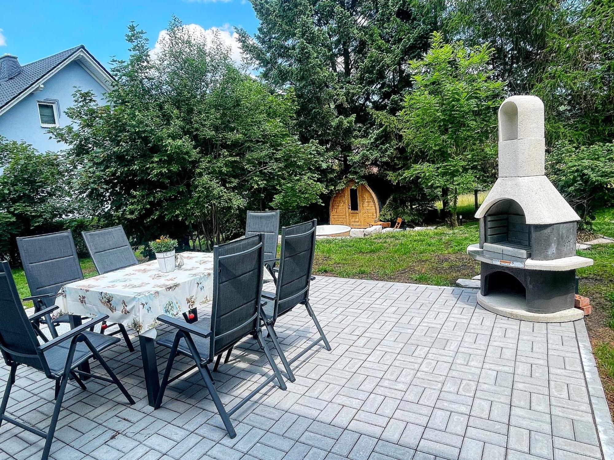 Wellness Am Morgengau Mit Whirlpool Und Sauna Rotterode Exterior photo