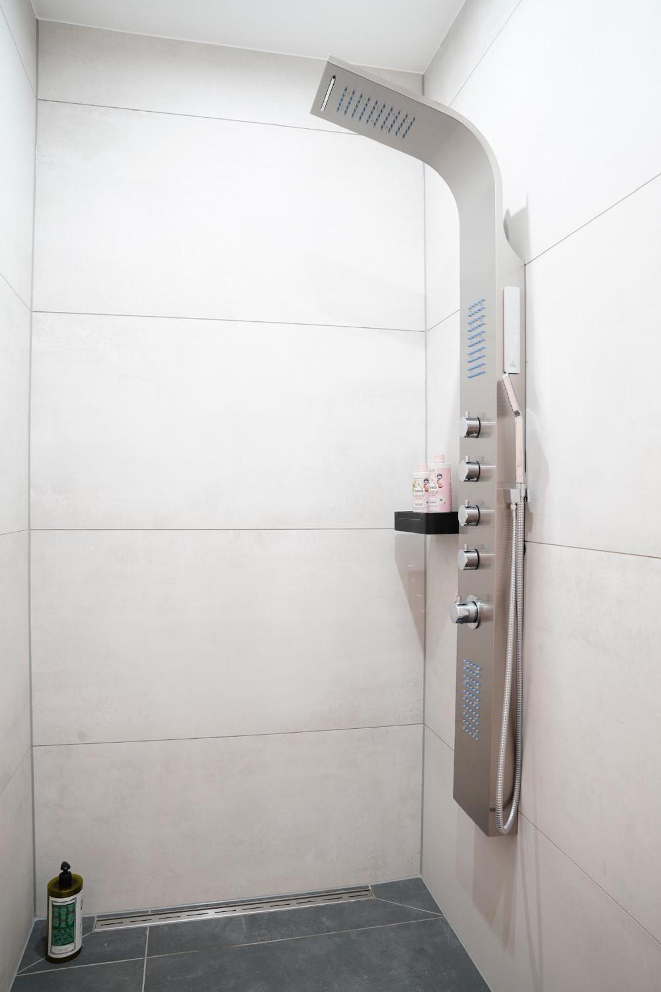 Wellness Am Morgengau Mit Whirlpool Und Sauna Rotterode Exterior photo